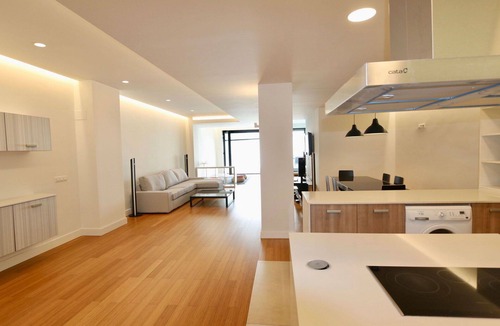Benimaclet Apartment | Beautiful apartment for 7 guests with WIFI, private pool, A/C, TV and terrace