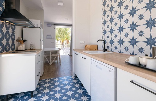 Brena y Marismas de Barbate Natural Park Apartment | Beautiful apartment with outdoor pool, located very close to beautiful nature and only 3 km from the