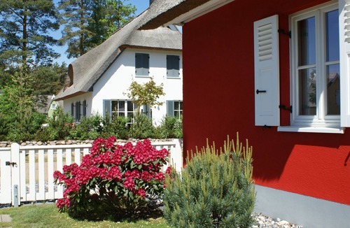 Glowe House | Beautiful, elegant holiday home "Svantovit" in a prime location in Glowe