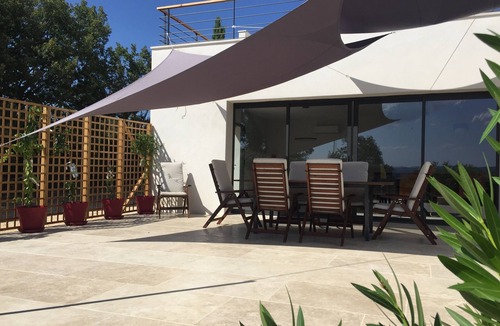 Barjac House | Beautiful house with heated infinity pool overlooking Barjac