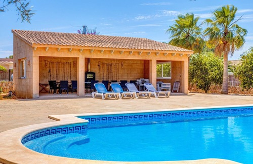 Llucmajor House | Beautiful Villa with Pool, Rooftop Terrace, Patio, Garden, Wi-Fi & Air Conditioning