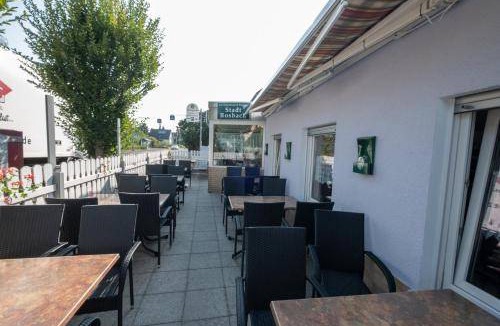 Rosbach vor der Hoehe Bed & Breakfast | Bed and breakfast ∙ 3 guests