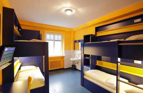 Wuelfel Hostel | Bed’nBudget Expo-Hostel Dorms