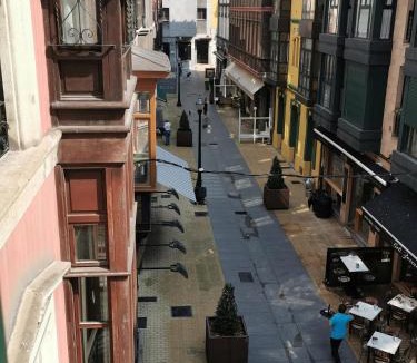 Gijon City Centre Apartment | Begoña 18 Rest & Adventure
