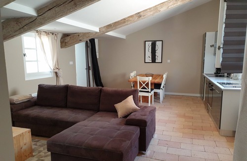 Lunel Bed & Breakfast | Belle Demeure 10 min from the sea (30 min from Nîmes & Montpellier)