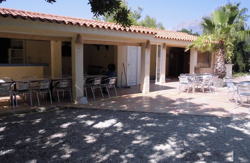 Benidorm Villa | Benidorm. Private villa with pool & air conditioning. Sleeps up to 25.