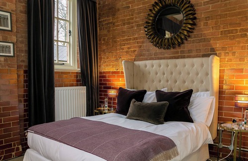 Bicester House | Betts Private room at Bicester Heritage