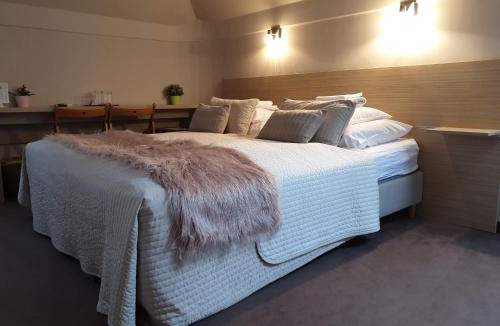 Orszagut Bed & Breakfast | BI&BI