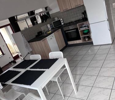 Barleben Apartment | Biete schöne Unterkunft im Herzen von Barleben