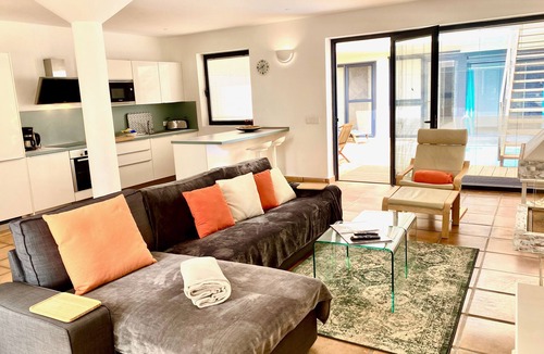 Bahia Calma House | Big bungalow w/private pool, few min. from the sea, protected inner courtyard