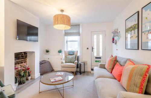 Lowestoft House | Big Skies