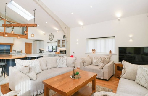 Pilning Cottage | Bilsham Meadows