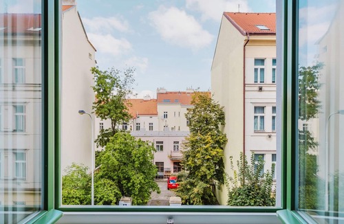 Zizkov Apartment | Blueground | Žižkov, nr University of Economics (PRG-36)