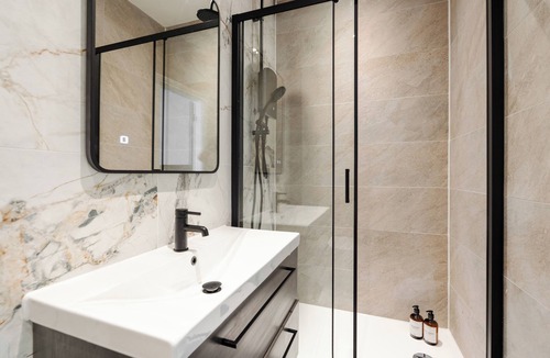 RopeWalks Apartment | Bold St | Kitchenette w/Fridge | Largest Apartment