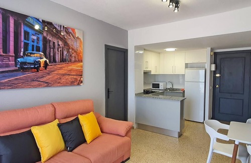 Grau i Platja Apartment | BONAIRE E2 - 3º - One Bedroom Apartment, Sleeps 4