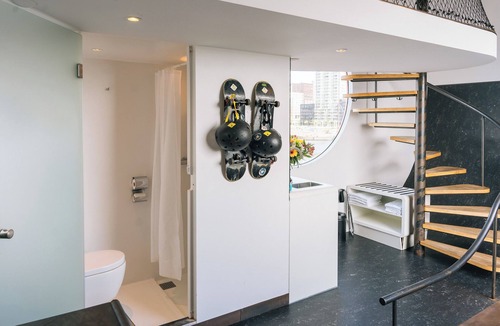 Amsterdam North Hotel | Botel