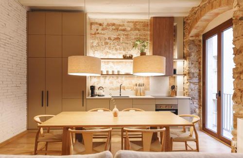 Barri Vell Apartment | Bravissimo Estudi Verd, in the Historic Centre