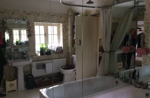Midhurst Bed & Breakfast | Bridge Cottage B & B