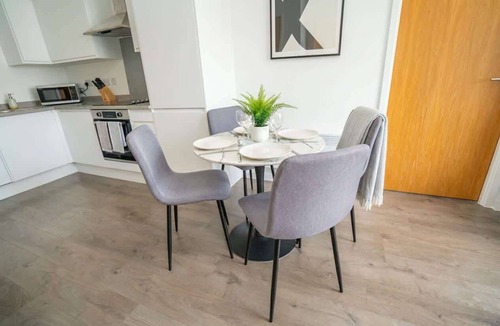 Nottingham Apartment | Bright 2 Bed Apartment in Nottingham Centre