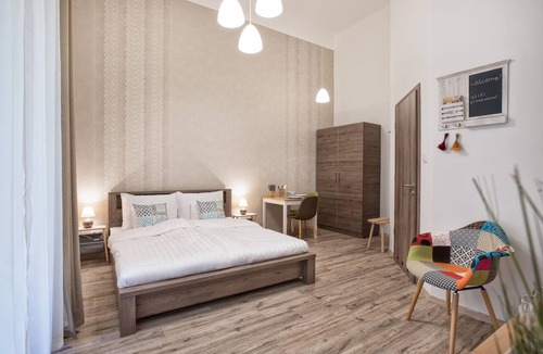 Palace District Bed & Breakfast | Budapest Passage