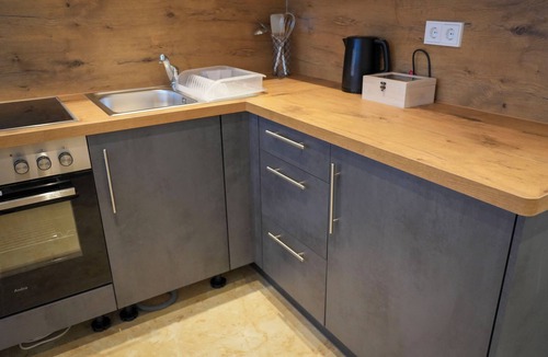 Berenbostel Apartment | Business & Trade Fair Apartment Fitters - 3 rooms - Kitchen - Terrace - NO1