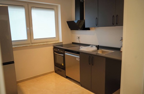 Berenbostel Apartment | Business & Trade Fair Apartment - Fitters - 2 rooms - Balcony - Kitchen - NO2