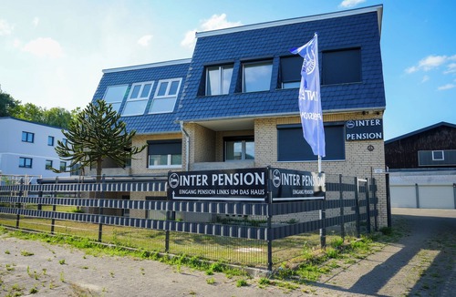 Berenbostel Apartment | Business & Trade Fair Apartment - Fitters - 3 rooms - Balcony - Kitchen - NO3