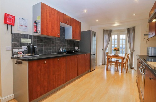 Porthmadog House | Bwthyn Llechen