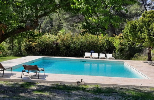 Simiane-Collongue Ski Chalet | Cabanon nestled in the pines between Aix and Marseille with large swimming pool