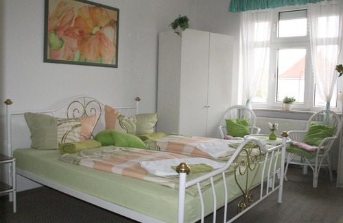 Tangermuende House | Cafe & Pension JL