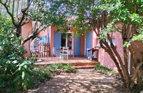 Morieres-les-Avignon House | Calme et Intimité proche Avignon Piscine options au choix privée ou partagée de juin à octobre