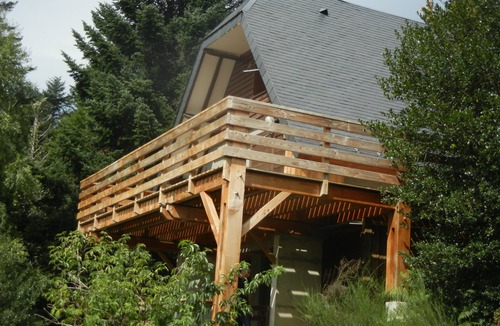 Campan House | Campan Payolle: NICELY DECORATED CHALET ON TWO LEVELS WITH BREATHTAKING VIEW OF MOUNTAINS AND LAKE