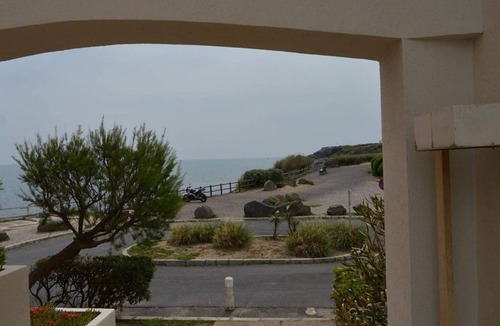 Cap d'Agde Apartment | Cap d'Agde: 2-Room Apt, Sleeps 4, 100m from Beach
