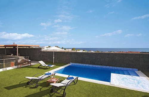 Puerto Calero Villa | Carlota