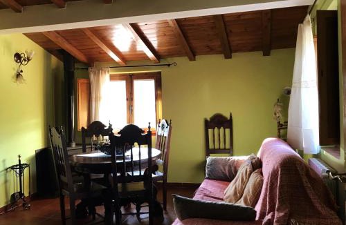 Robledillo de Gata House | Casa Barrero