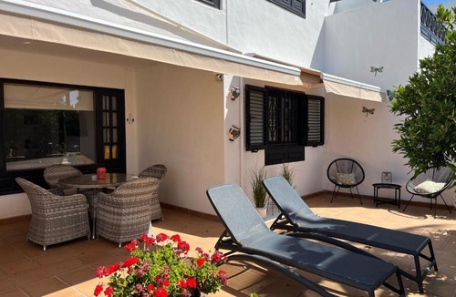 Los Pocillos Apartment | Casa Mo, 2 bedroom apartment close to the beach