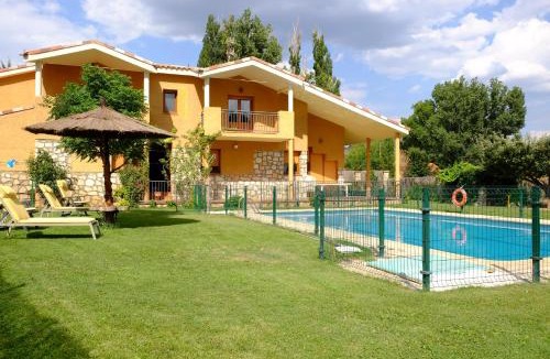 Trillo House | Casa Rural El Caz