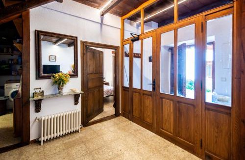 Boca de Huergano House | Casa rural El Casar de Espejos I y II