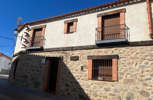 Almoharin House | Casa rural las pelliquerinas