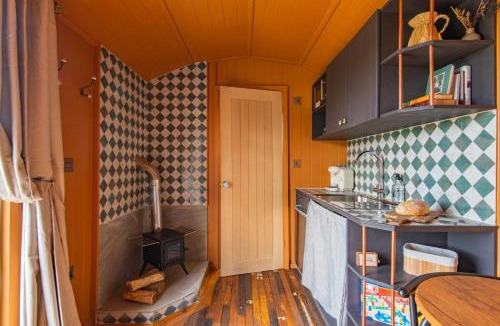 Abbess Roding House | Cascade by Bloom Stays