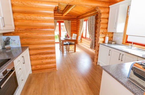 Castle Bytham Cottage | Cedar Lodge