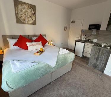 Peterborough Apartment | Central Peterborough Studio 2