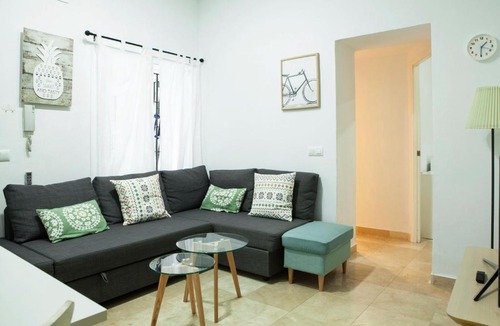 Feria Apartment | CENTRICO, PATIO TIPICO SEVILLANO