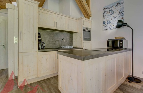 Morzine Apartment | Cesaries A4 - Beautiful 2 bedrooms down the Pleney