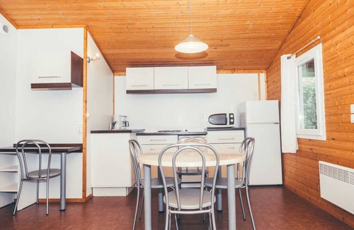 Beynat Ski Chalet | Chalet 3 étoiles - Piscine - eebbhf