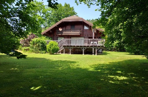 Marigny Ski Chalet | Chalet de Charme -100m² - Gîtes les 4 saisons - Lac de Chalain