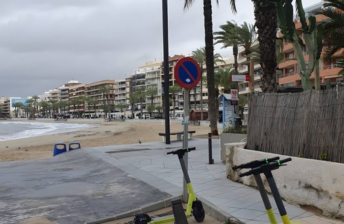 Torrevieja Ski Chalet | Chalet 'Delmar23' with Private Terrace