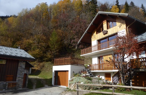 Champagny-en-Vanoise Ski Chalet | Chalet in Champagny-en-Vanoise - Ski in Paradiski - Hike in Vanoise
