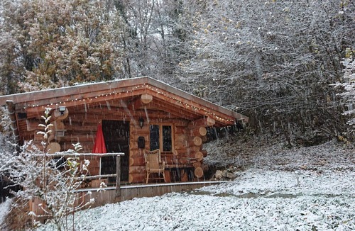 Collonges-sous-Saleve House | Chalet 'Les Convers' with Mountain View, Wi-Fi and Air Conditioning