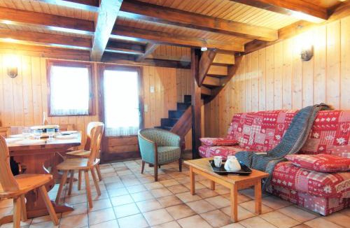 Les Houches Ski Chalet | Chalet Pierre Blanche by Interhome